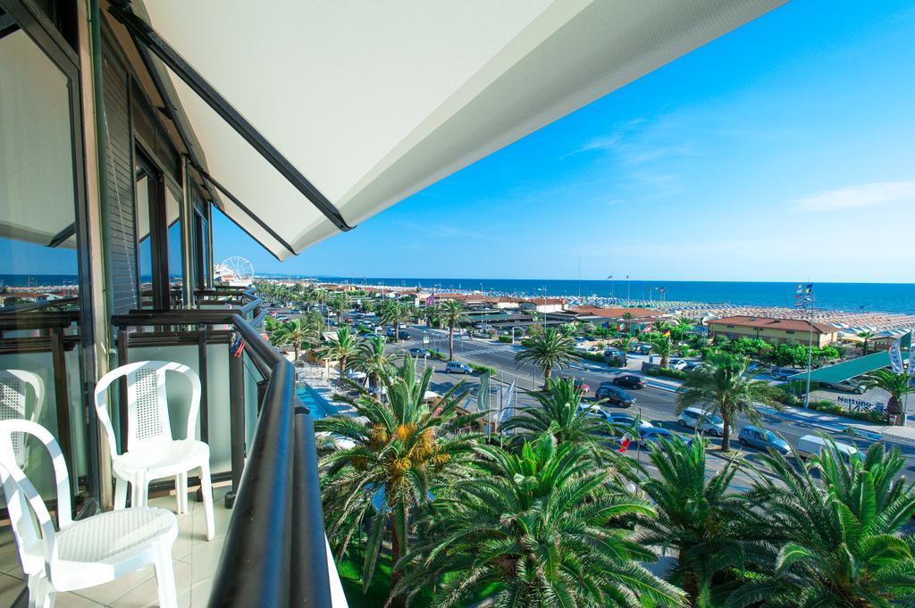 Hotel Caesar Residence & SPA Camaiore Bagian luar foto