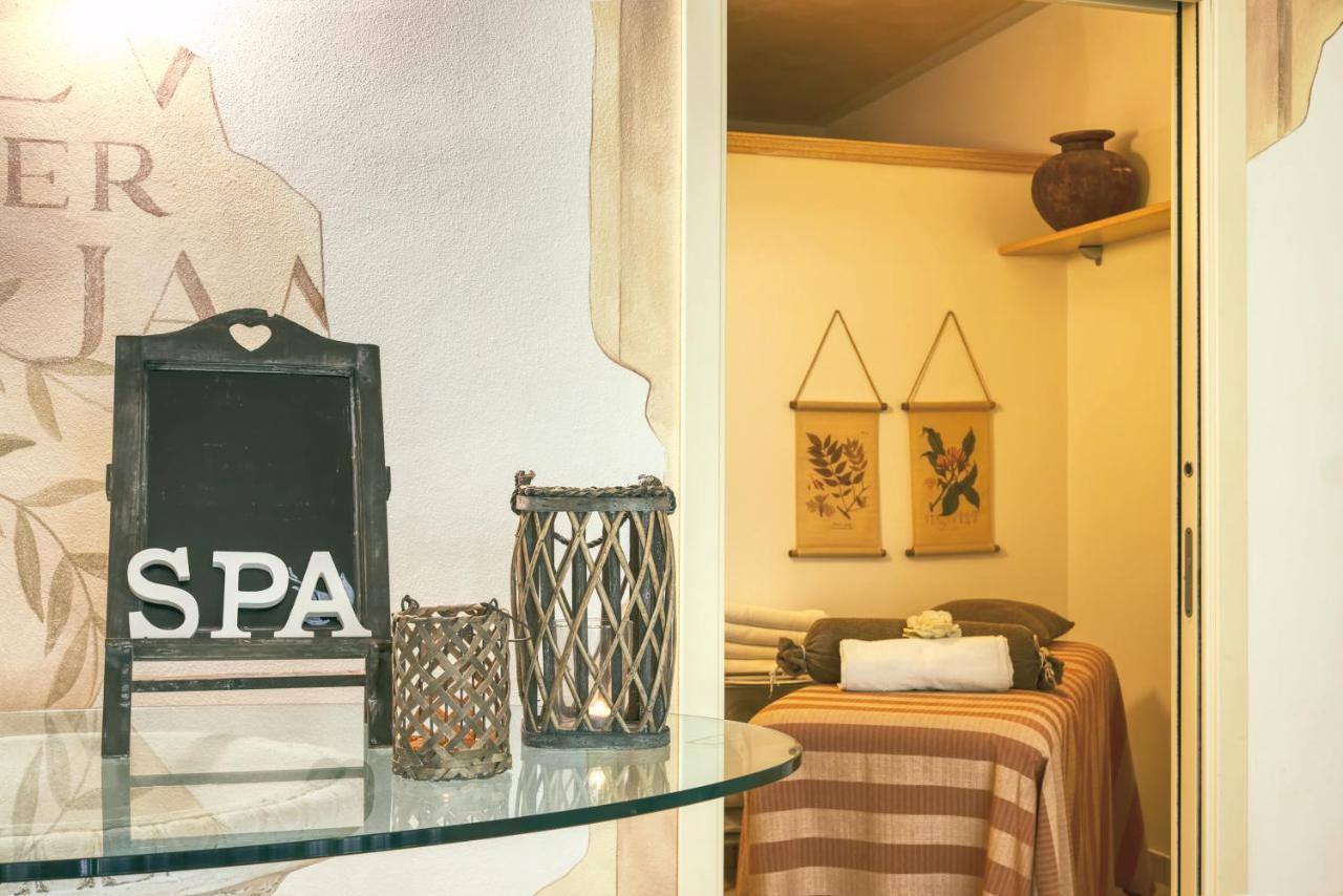 Hotel Caesar Residence & SPA Camaiore Bagian luar foto